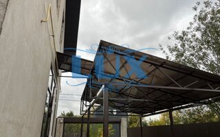 односкатный навес из поликарбоната